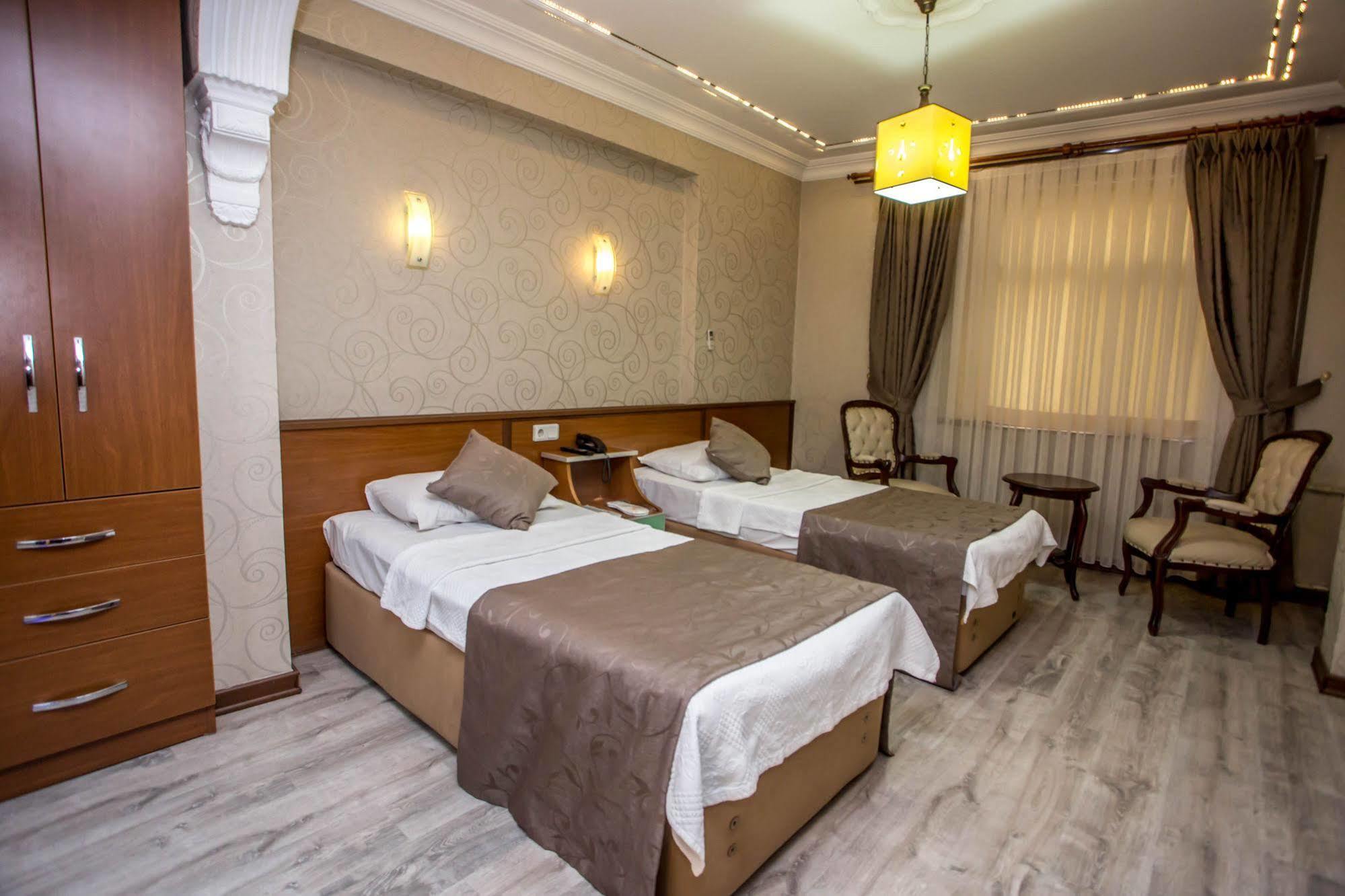 Hotel Pera Capitol Istanbul Bagian luar foto